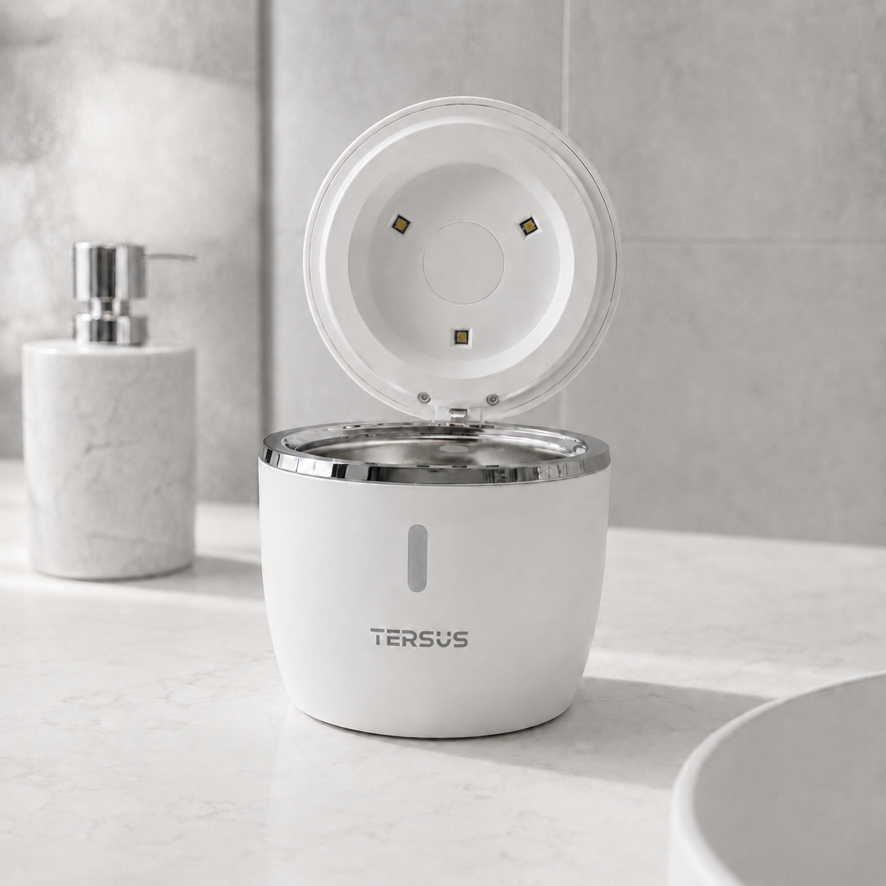 Open white TERSUS UV ultrasonic cleaner